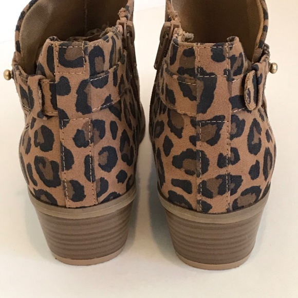 OLD NAVY Leopard Ankle Boots Low Block Heel Booties NWOT Women’s Size 6 - Picture 6 of 16